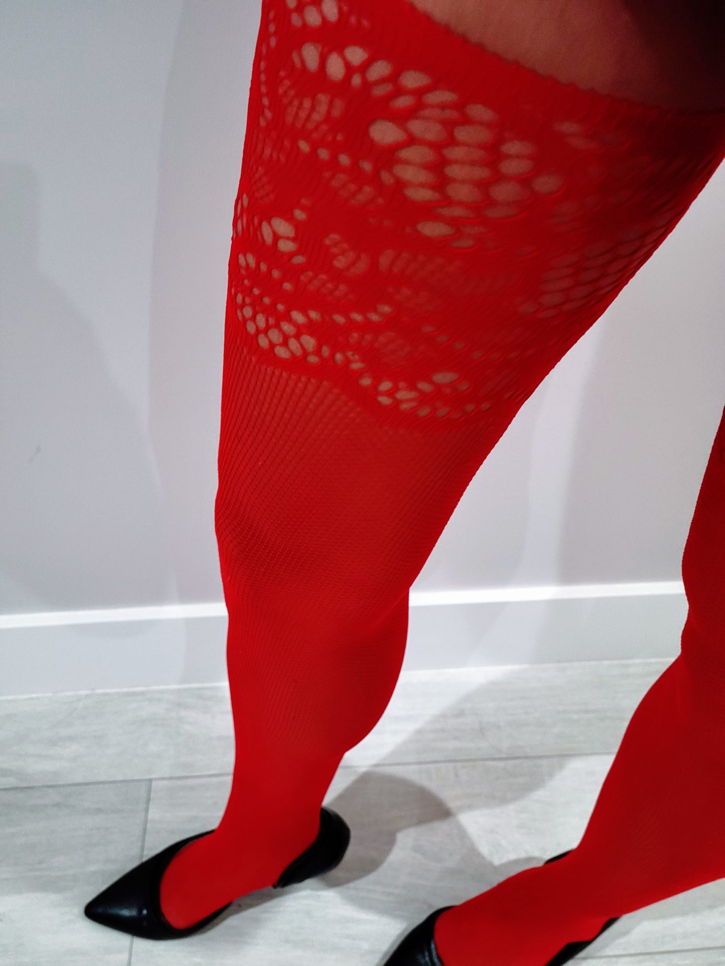Lexi Legs Stockings in Red